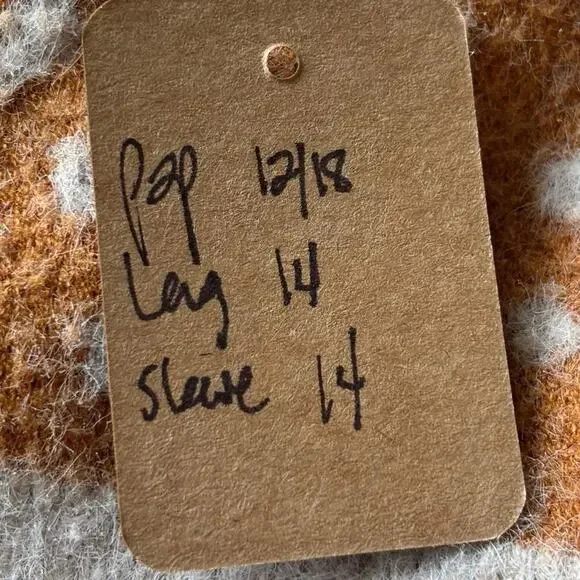 Childrens little giraffe felted sweater - Picture 4 of 4